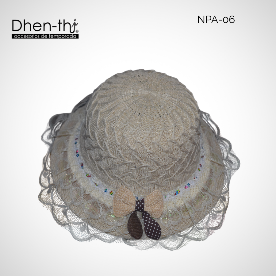 Sombrero de hilo para niña: Encaje
