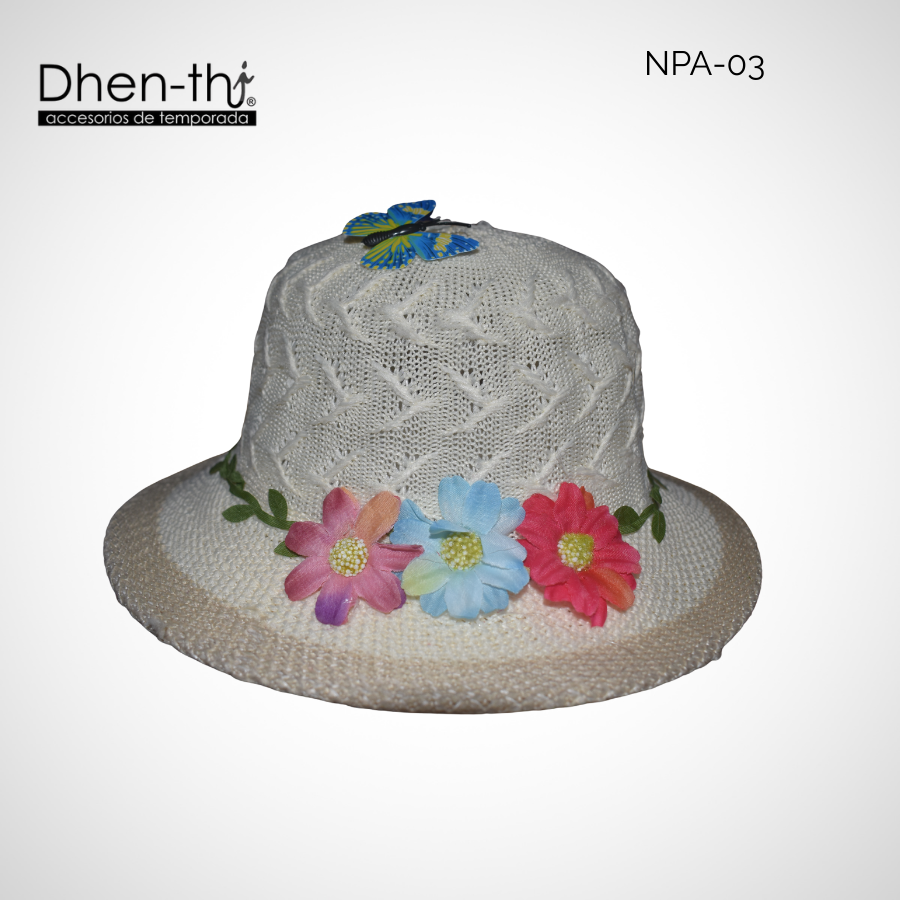 Sombrero de hilo para niña: flores